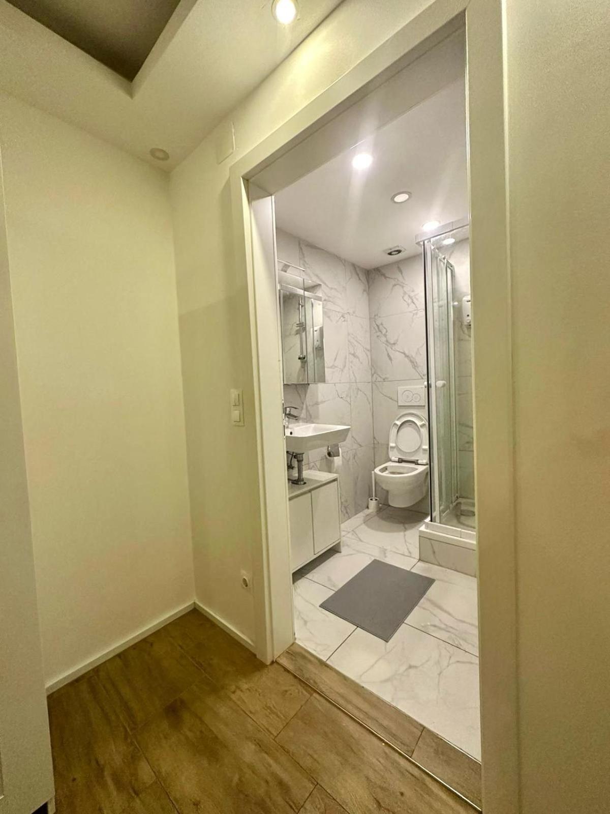 Ar Living Vienna Klosterneuburger Studios エクステリア 写真